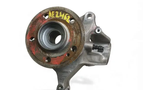 Mercedes-Benz CLA C118 X118 Front wheel hub A2473320100