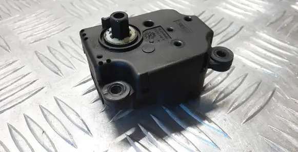 Renault Latitude (L70) Air flap motor/actuator V8384001 EAI256