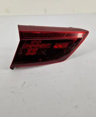 Volkswagen Tiguan Allspace Tailgate rear/tail lights 5NA945307D