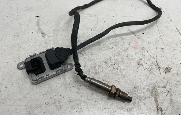 Mercedes-Benz GLA H247 Lambda probe sensor A0009052012