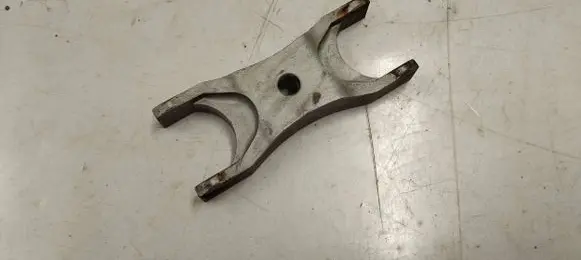 Volkswagen Tiguan Fuel Injector clamp holder 03l216a
