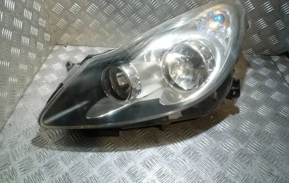 Opel Corsa D Headlight/headlamp 13217453 89313330