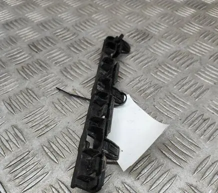 BMW 5 F10 F11 Front bumper mounting bracket 7184775