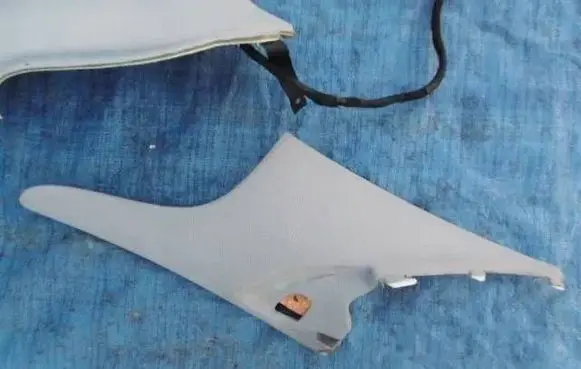 Mercedes-Benz CL C216 (D)pillar trim (top) A2166902825