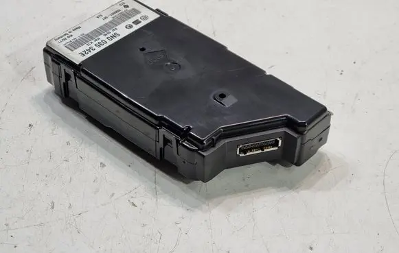 Volkswagen Golf VI USB socket connector 5N0035342E