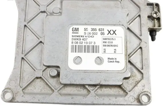 Opel Vectra C Engine control unit/module 55355631 8080219073 5WK9407