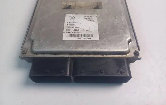 Mercedes-Benz E W212 Engine control unit/module A6519011902MERC1 6519011902 28454425