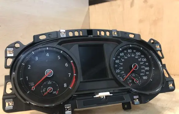 Volkswagen Golf VII Speedometer (instrument cluster) 5G1920856B A2C9997120000 5G1180344