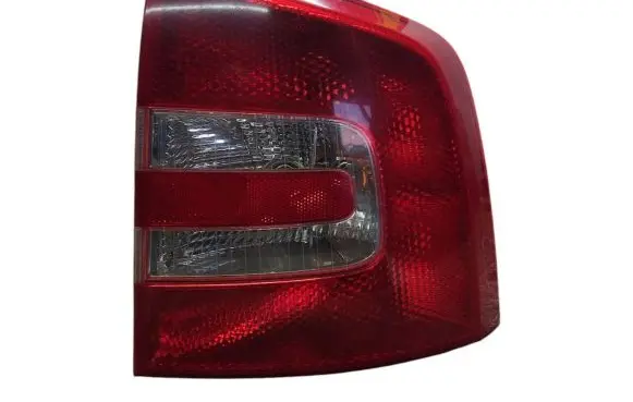Skoda Octavia Mk2 (1Z) Rear/tail lights 1Z9945096