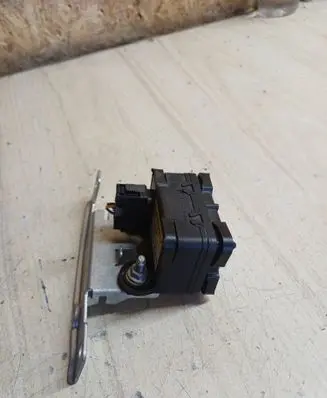 Volvo V50 ESP acceleration yaw rate sensor 10170103533 C177L26E5U 07W481