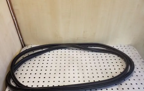 Ford Galaxy Trunk rubber seal (body) 