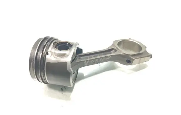 Opel Antara Piston with connecting rod 