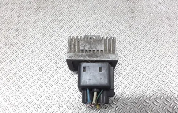 Renault Espace - Grand espace IV Glow plug pre-heat relay 7700115078