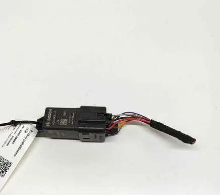 Jaguar XF X260 Glow plug pre-heat relay 0281003123 FX23189E2AC