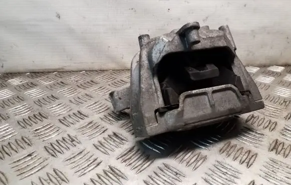 Skoda Octavia Mk2 (1Z) Engine mount bracket 1K0199262CN