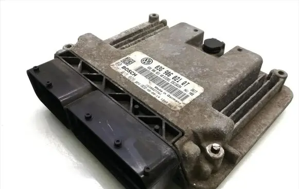 Skoda Superb B6 (3T) Engine control unit/module 03G906021QT 0281015026
