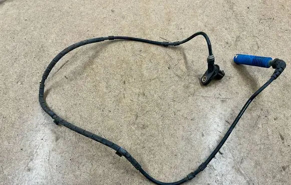 BMW 3 E46 ABS rear brake sensor 34526752683 6752683
