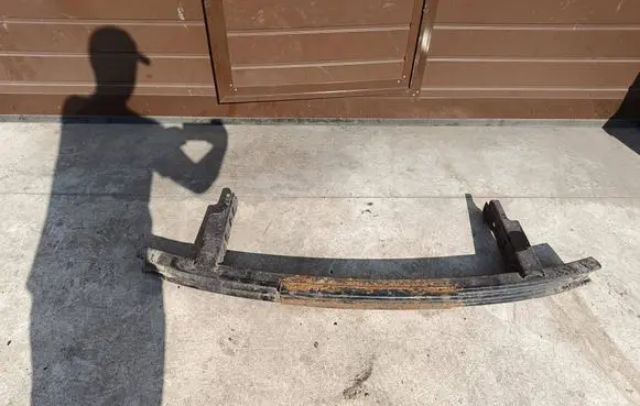Jeep Grand Cherokee Front bumper support beam 