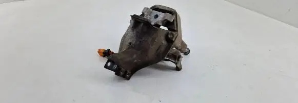 Audi A8 S8 D4 4H Engine mount bracket 4H0399060