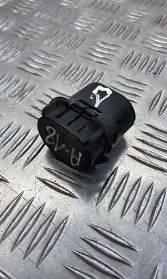 Mercedes-Benz R W251 Radiator mount bracket A2515040214