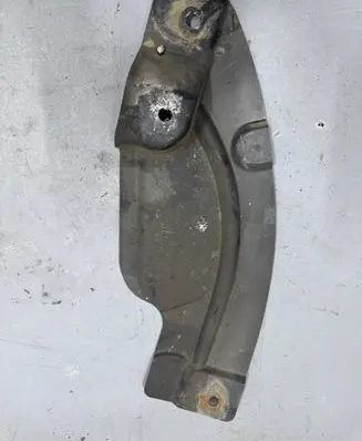 BMW X1 E84 Engine splash shield/under tray 7171567