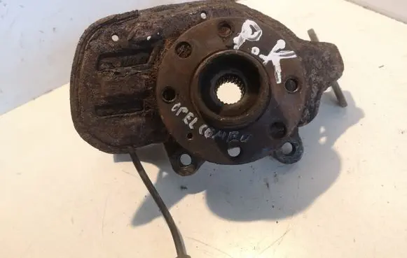 Opel Combo C Front wheel hub spindle knuckle