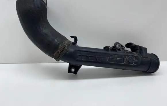Volvo XC60 Intercooler hose/pipe 31422153