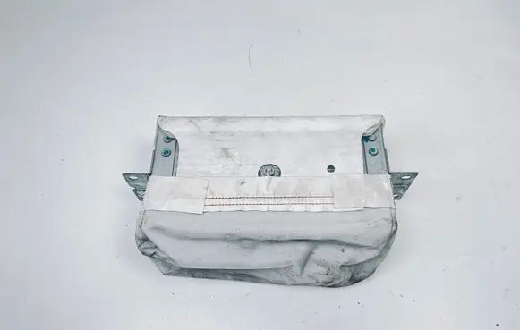 Audi A2 Passenger airbag 8Z0880204A