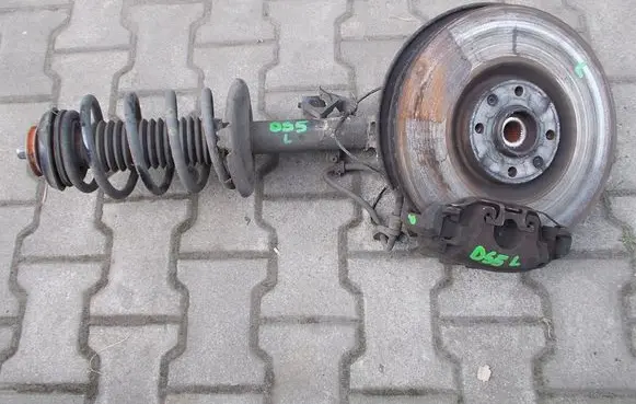 Citroen DS5 Front wheel hub spindle knuckle