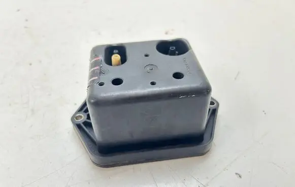 Peugeot Boxer Vacuum air tank 46845905