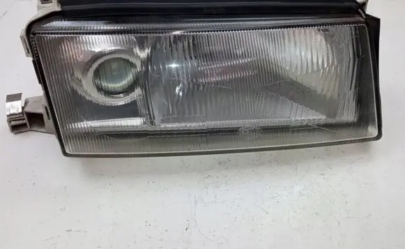 Skoda Octavia Mk1 (1U) Headlight/headlamp