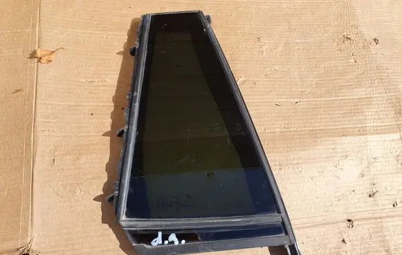BMW X3 G01 Rear vent window glass 513517910311 741005613