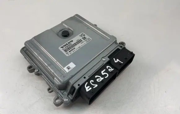 Volvo XC60 Engine control unit/module ECU 31336983 0281018414