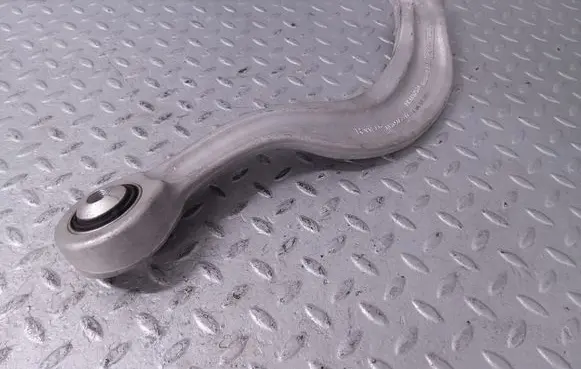 Audi Q7 4M Rear upper control arm/wishbone 4M0505372 4M0505398P