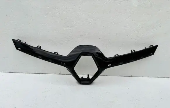 Renault Kadjar Front bumper upper radiator grill 623829268R