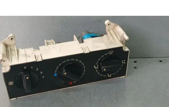 Citroen Berlingo Air conditioning/heating control unit 654984A