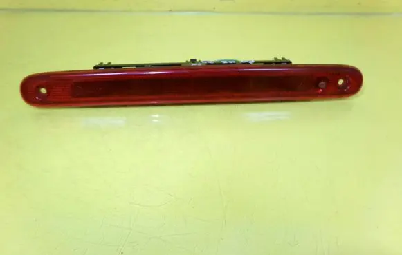 Peugeot 107 Third/center stoplight 3834