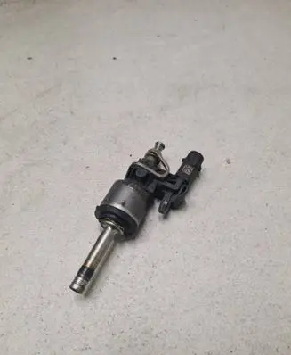 Skoda Octavia Mk4 Fuel injector 05C036 0261500443