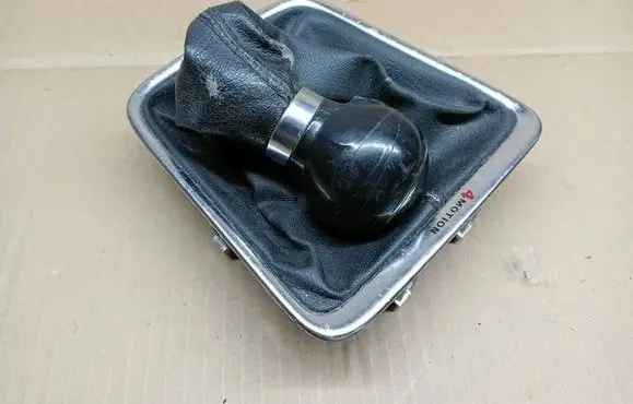 Volkswagen Tiguan Gear shift rod 