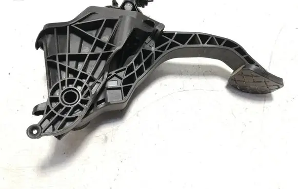 Skoda Fabia Mk2 (5J) Clutch pedal 6R0721117