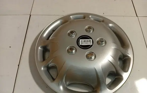 Opel Astra H R16 wheel hub/cap/trim 