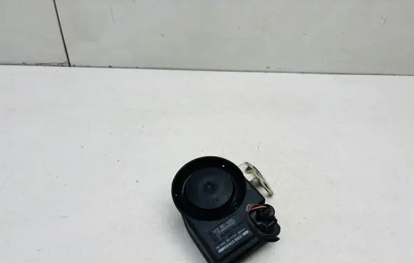 Audi A4 S4 B8 8K Alarm system siren 8T2951285 1K0951605C