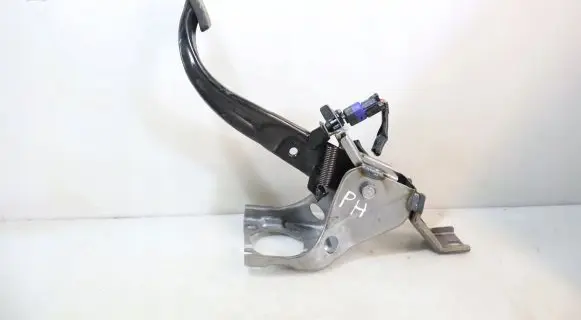 KIA Ceed Clutch pedal 