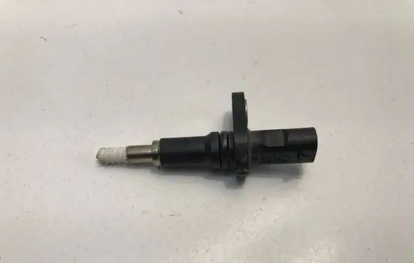 BMW 1 F40 Coolant temperature sensor 8661436