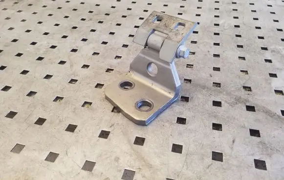 BMW X3 E83 Rear door lower hinge 3402822DE A046574