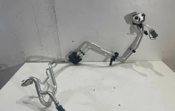 Volvo XC60 Air conditioning (A/C) pipe/hose 31841393