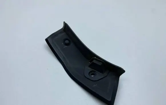 Mercedes-Benz C W204 Other trunk/boot trim element A2046933533
