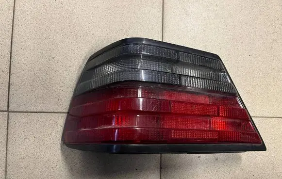 Mercedes-Benz E W124 Rear/tail lights a124820xx