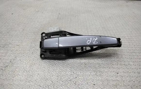 Opel Astra H Front door exterior handle