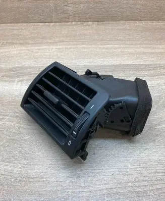 BMW 3 E46 Dashboard side air vent grill/cover trim 8361897